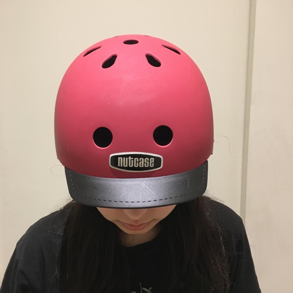 Rose Nutcase helmet, Adjustable size